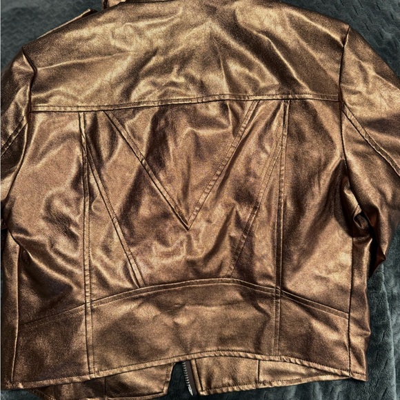7 For All Mankind Women Copper Faux Leather Moto Jacket Size Small NWT - Picture 6 of 6